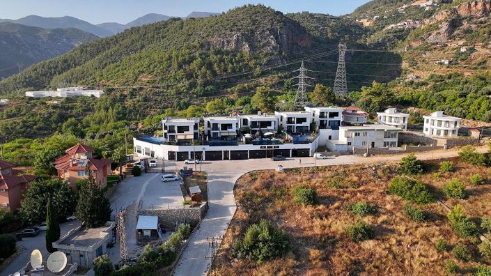 Image No.7-5 Bed House/Villa for sale