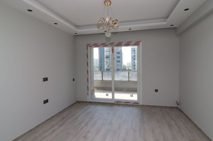 Image No.10-2 Bed Apartment for sale