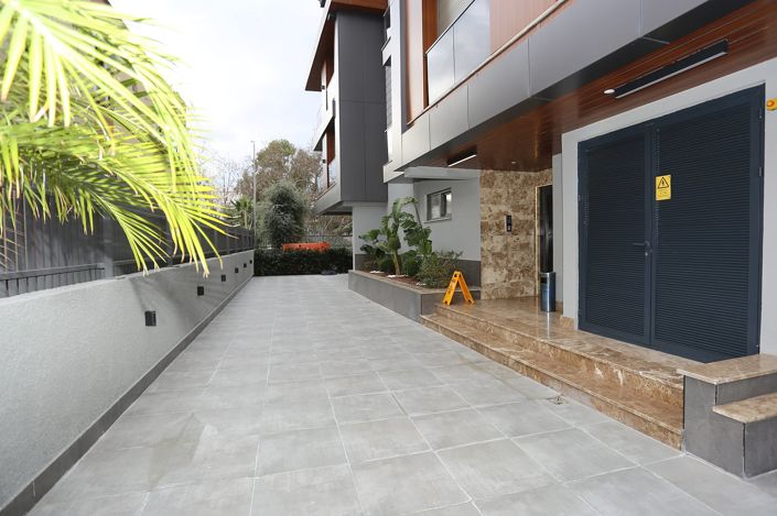 Image No.11-3 Bed Apartment for sale