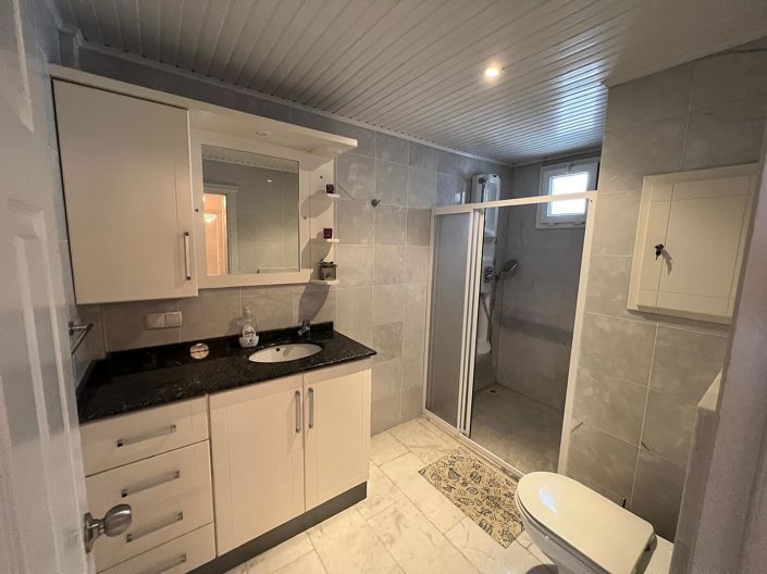 Image No.48-2 Bed Apartment for sale