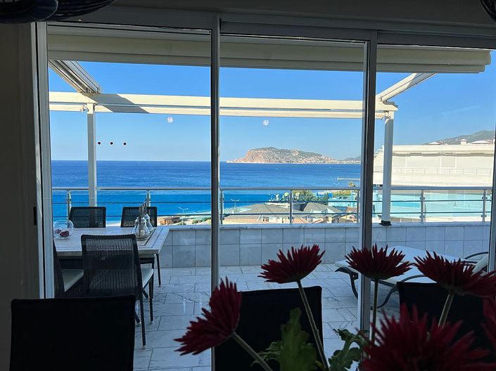 Image No.25-3 Bed Apartment for sale