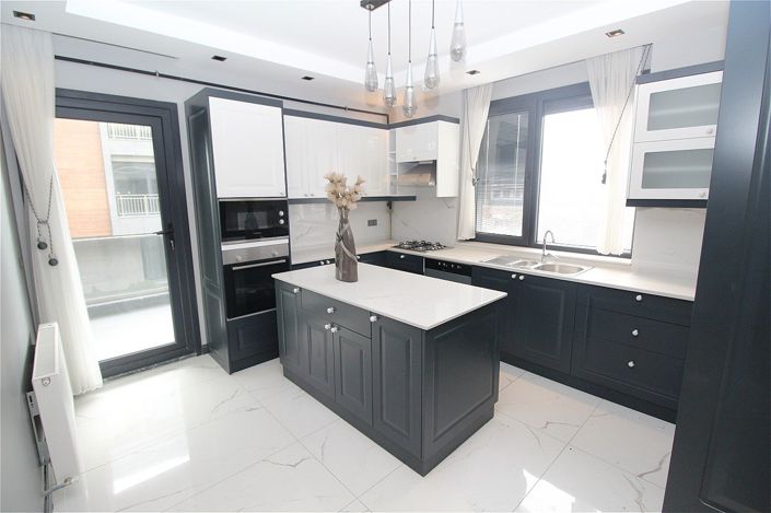 Image No.12-3 Bed Apartment for sale