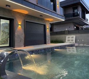 Exterior 6