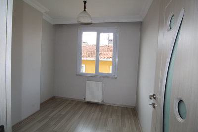 Interior 8