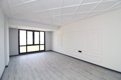 Interior 4