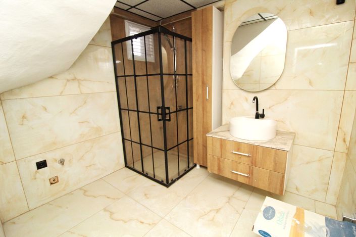 Image No.21-3 Bed Apartment for sale