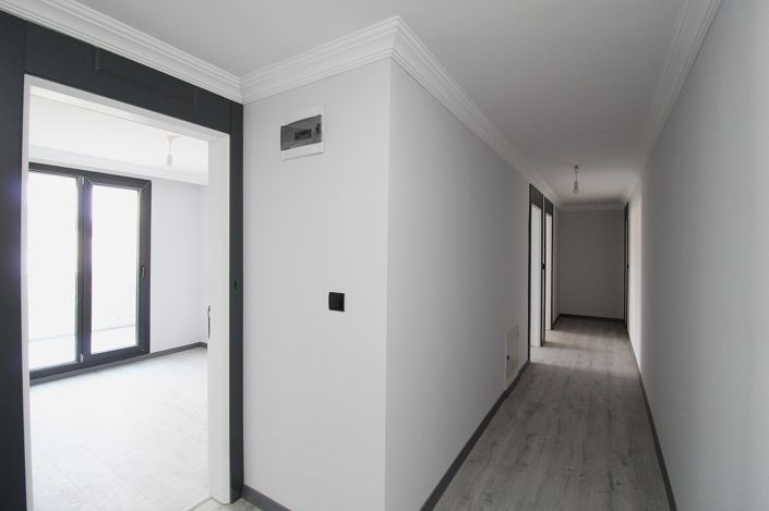 Image No.27-3 Bed Apartment for sale