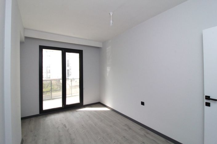 Image No.50-3 Bed Apartment for sale