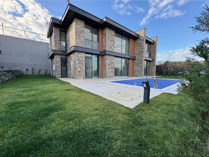 Image No.2-6 Bed House/Villa for sale