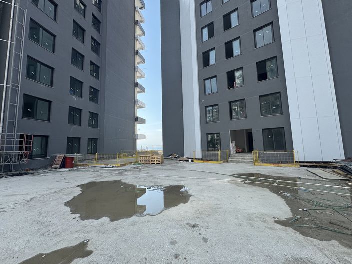 Image No.35-4 Bed Apartment for sale