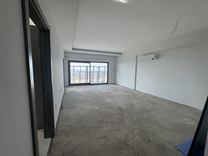 Image No.36-4 Bed Apartment for sale