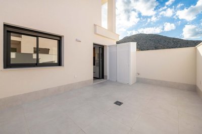 Exterior 3