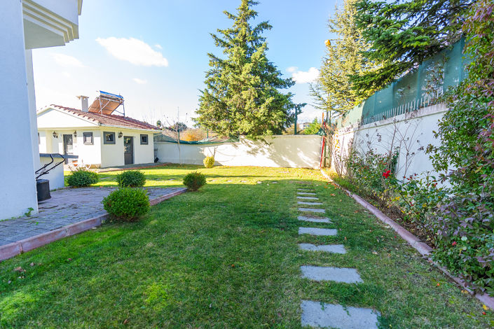 Image No.10-9 Bed House/Villa for sale