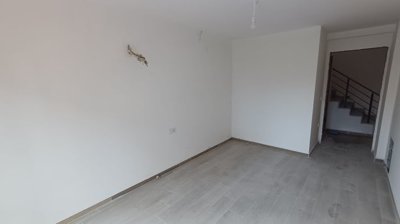 Interior 3