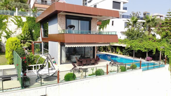 Image No.2-4 Bed House/Villa for sale