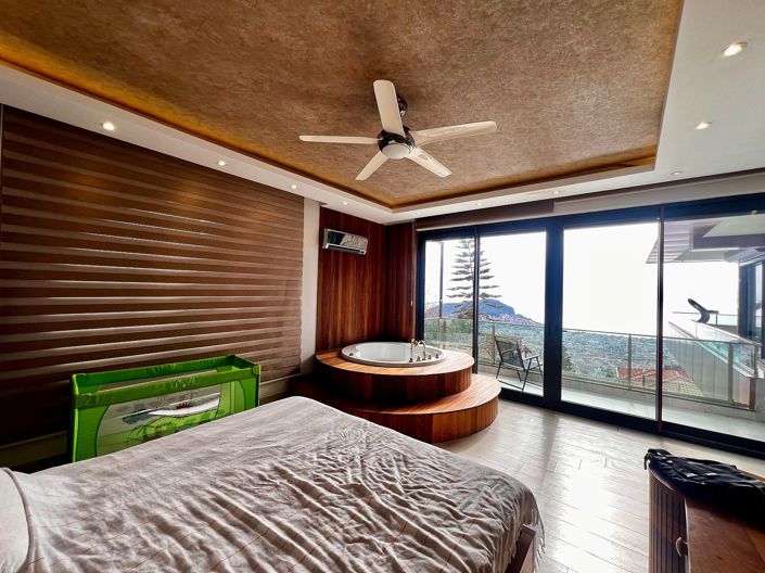 Image No.23-4 Bed House/Villa for sale