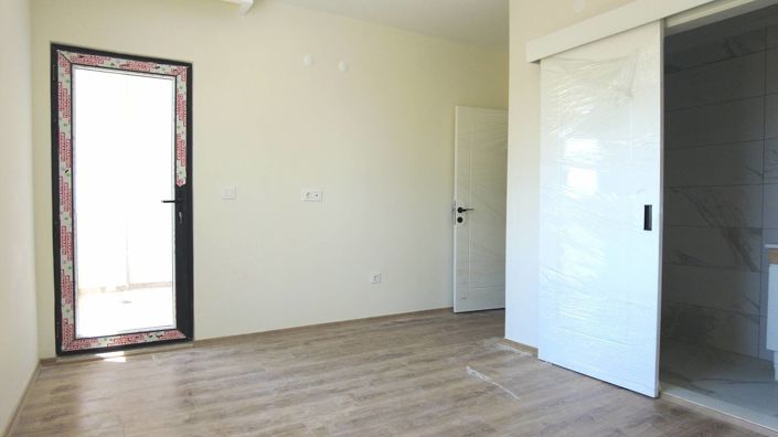 Image No.14-3 Bed Apartment for sale