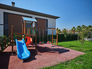 Exterior 10