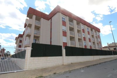 Exterior 4
