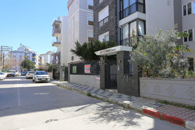 Exterior 3