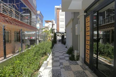 Exterior 5