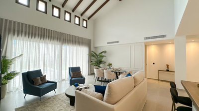 Interior 5