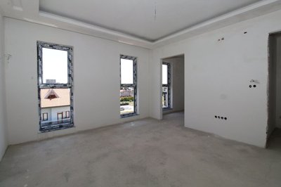 Interior 7