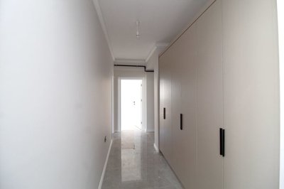 Interior 11