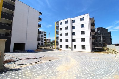 Exterior 3
