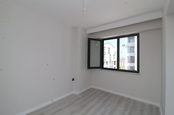 Image No.10-3 Bed Apartment for sale