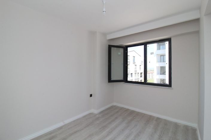 Image No.12-3 Bed Apartment for sale