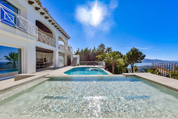 Image No.1-8 Bed House/Villa for sale