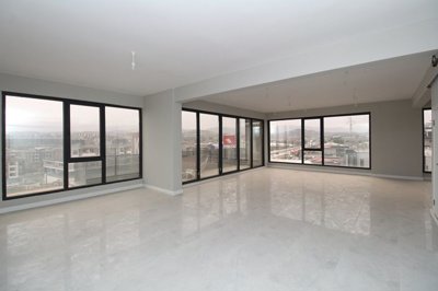 Interior 3