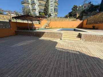 Exterior 7