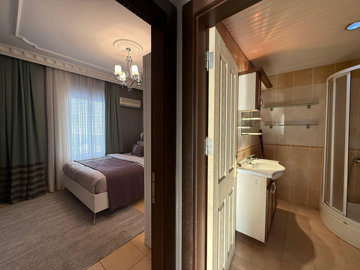 Interior 11