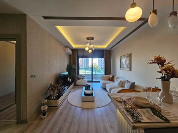 Interior 5