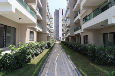 Exterior 5
