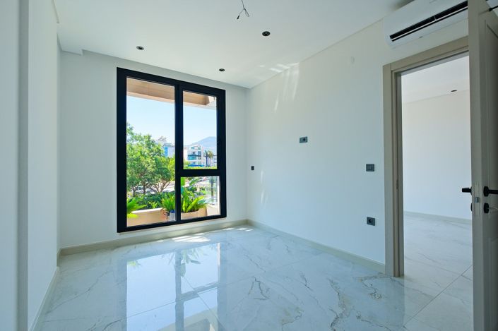 Image No.21-2 Bed Apartment for sale