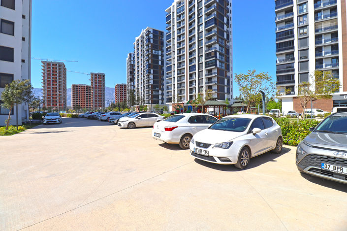 Image No.13-2 Bed Apartment for sale