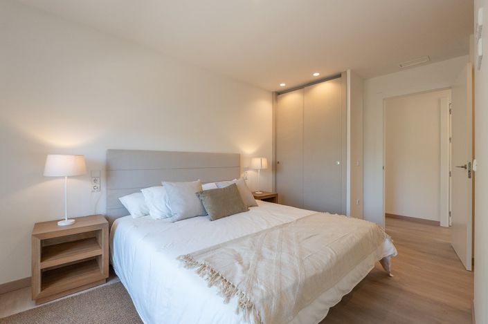 Image No.17-2 Bed Apartment for sale