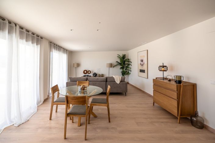 Image No.12-3 Bed Apartment for sale