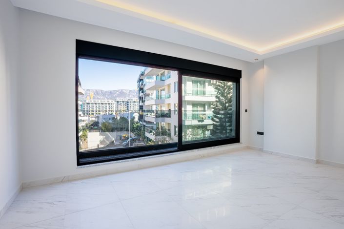 Image No.34-3 Bed Apartment for sale