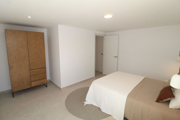 Image No.17-4 Bed House/Villa for sale