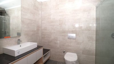 Interior 7