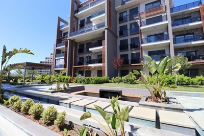 Exterior 4