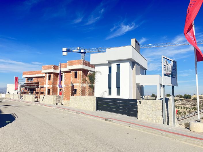 Image No.3-6 Bed House/Villa for sale