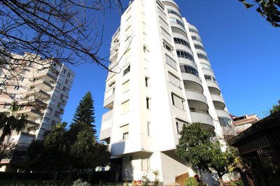 Exterior 3