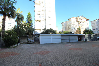 Exterior 4