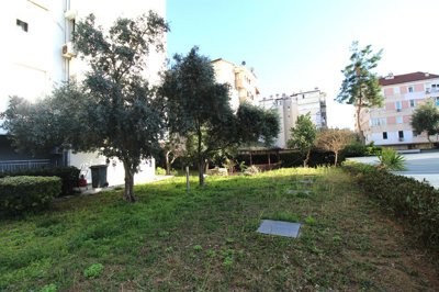 Exterior 6