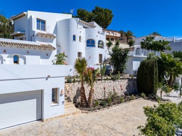 Exterior 2